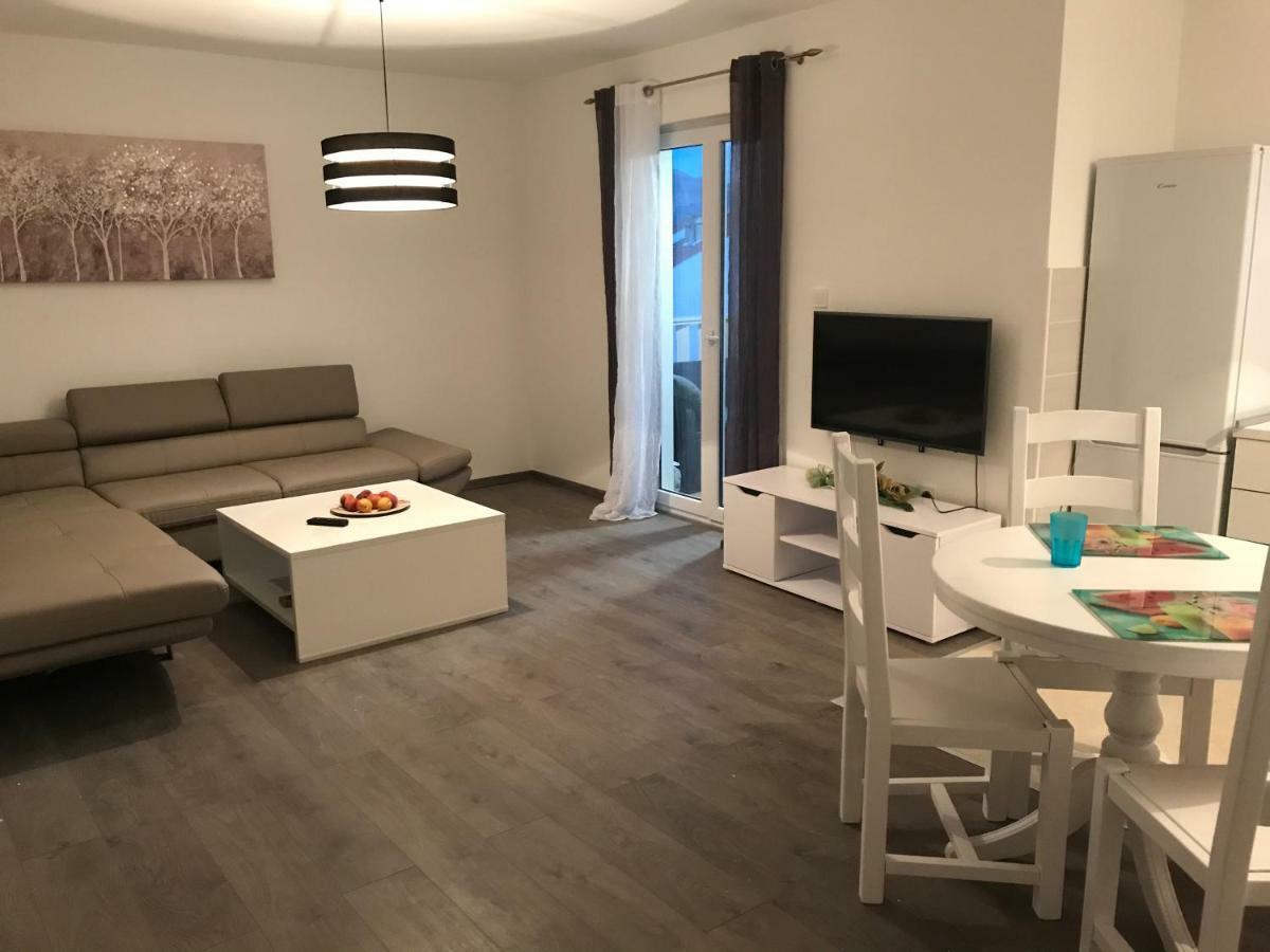 Apartments M&E Quận Mokošica Ngoại thất bức ảnh
