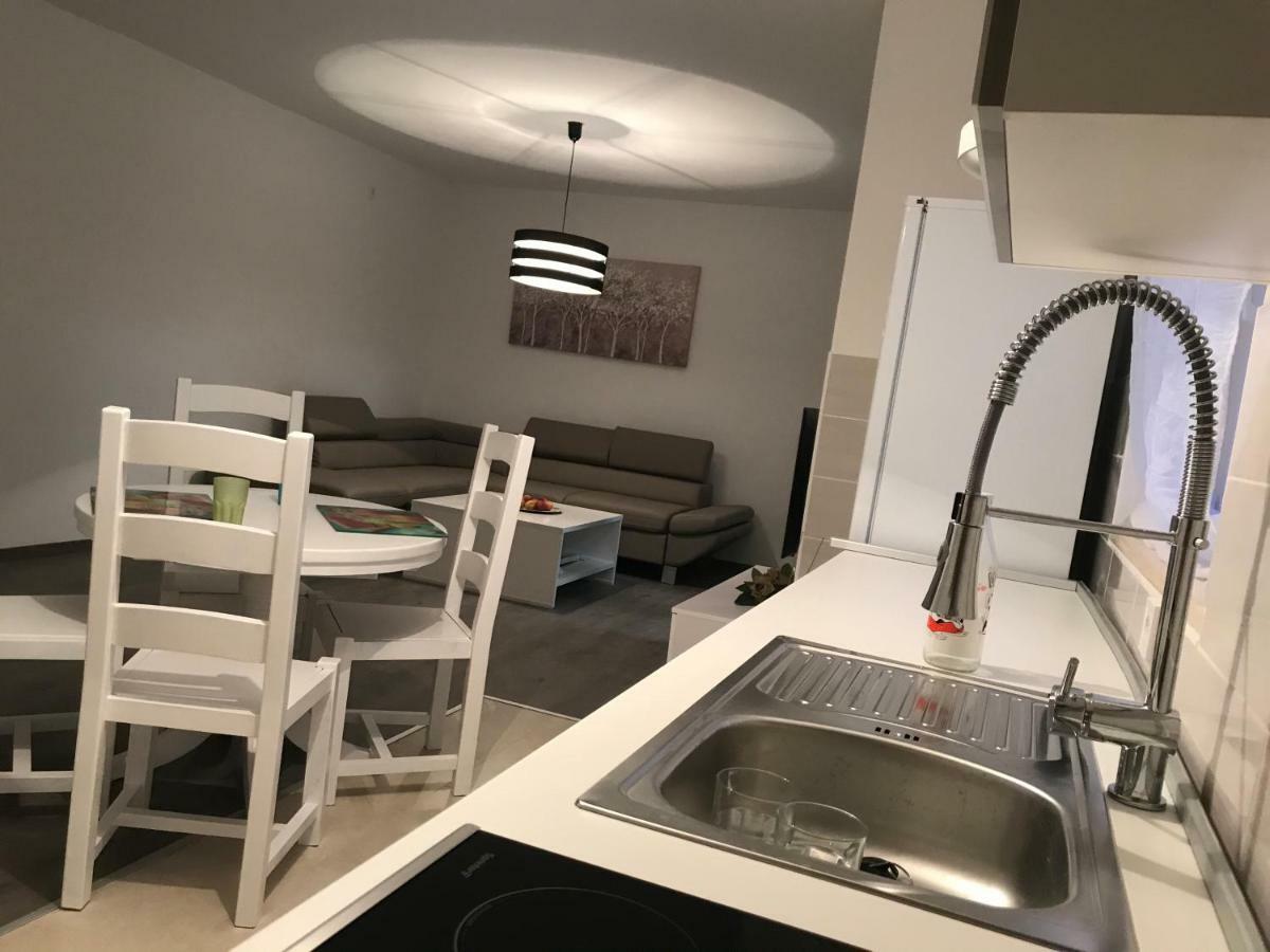 Apartments M&E Quận Mokošica Ngoại thất bức ảnh