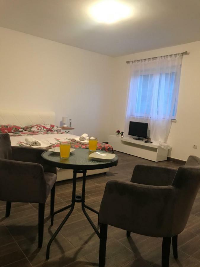 Apartments M&E Quận Mokošica Ngoại thất bức ảnh